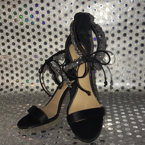 Badgley Mischka embellished black satin sandals. - Picture 5 of 7